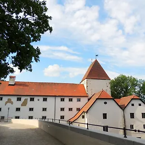 Mälzerei Auf Schloss Neuburg Am Gasthof Neuburg am Inn